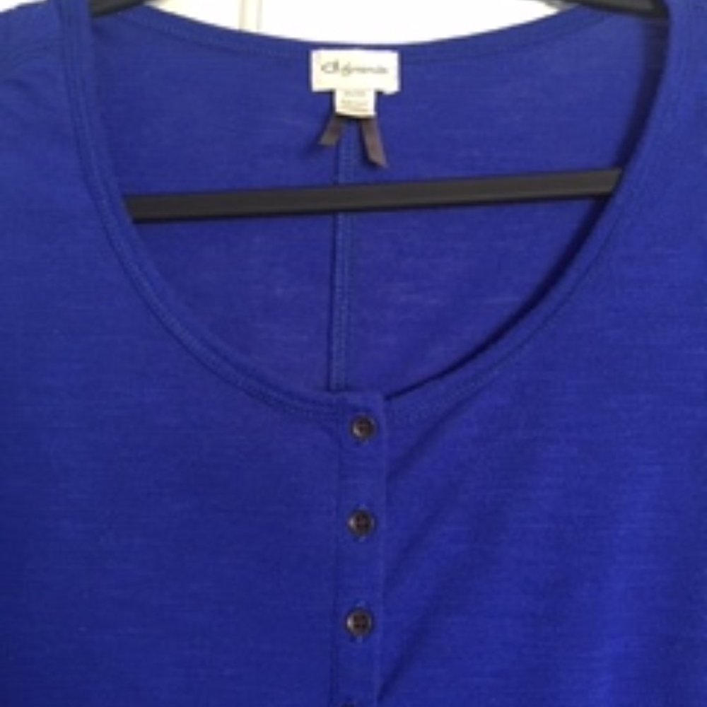 3/4 Sleeve Top - Picture 3 of 4